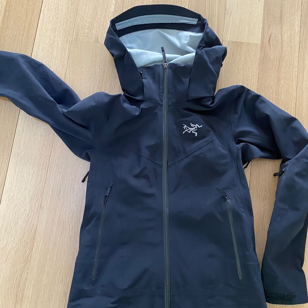 Arc'teryx Ravenna Ski Jacket XS Black